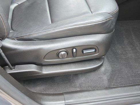 Used 2018 Chevrolet Traverse LT image 7