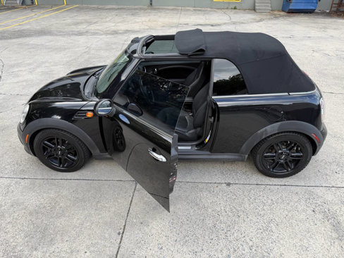 Used 2014 MINI Cooper Convertible image 7