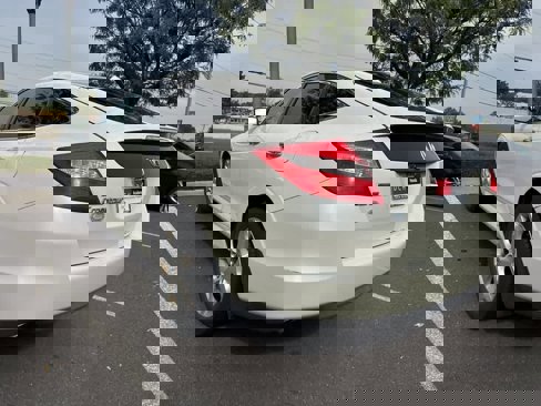 Used 2011 Honda Crosstour EX-L image 2