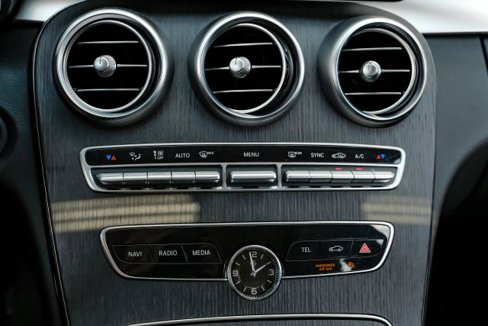 Used 2019 Mercedes-Benz C 300 Sedan image 32