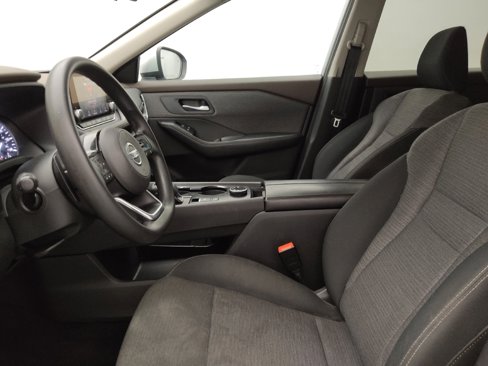 Used 2021 Nissan Rogue SV image 17