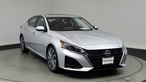 Used 2023 Nissan Altima 2.5 SL image 2