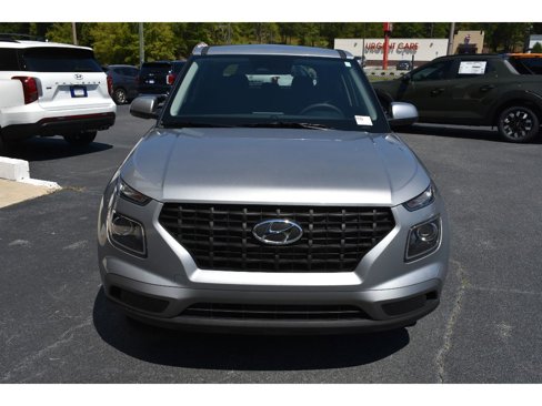 New 2025 Hyundai Venue SE image 7