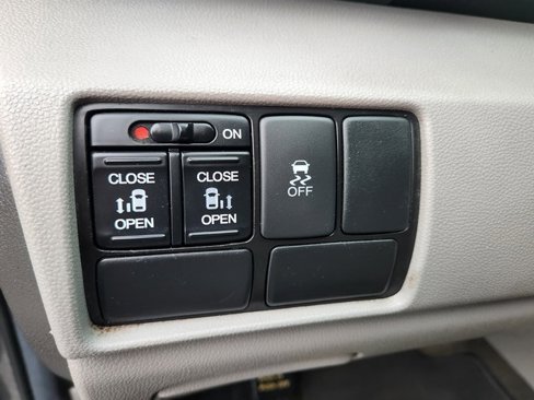 Used 2013 Honda Odyssey EX image 9