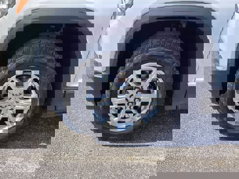 Used 2019 GMC Acadia SLE image 9