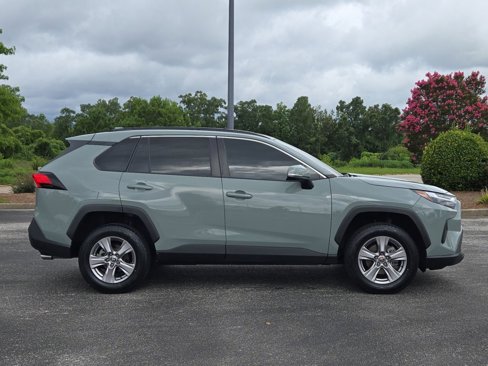 Used 2022 Toyota RAV4 XLE image 6