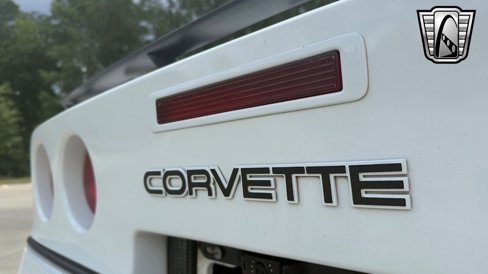 Used 1989 Chevrolet Corvette Convertible image 19