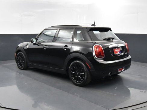 Used 2019 MINI Cooper 4-Door Hardtop w/ Premium Package image 34