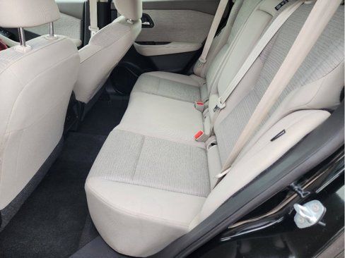 Used 2023 Nissan Rogue SV image 11
