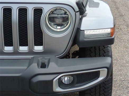 Used 2019 Jeep Wrangler Unlimited Sahara w/ LED Lighting Group image 9