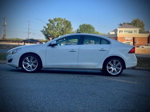 Used 2011 Volvo S60 T6 image 4