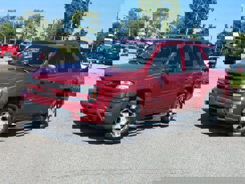 Used 2004 Chevrolet TrailBlazer LT image 1