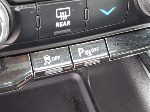 Used 2021 Dodge Durango SXT image 25