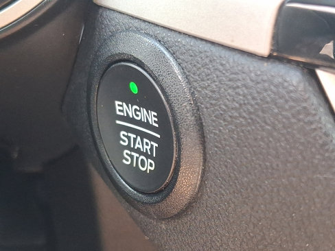 Used 2022 Ford Escape SE w/ SE Sport Appearance Package image 25