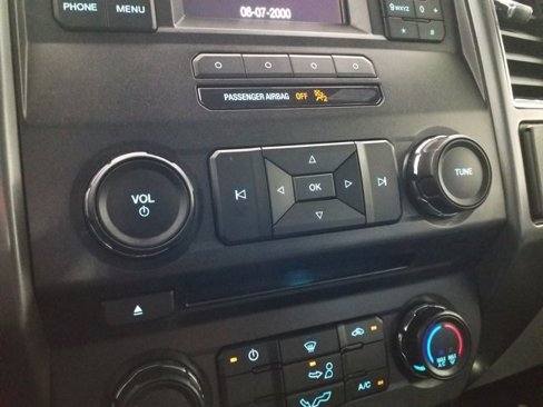 Used 2017 Ford F150 XLT image 8