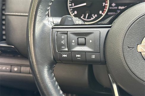 Used 2022 Nissan Pathfinder SV image 37