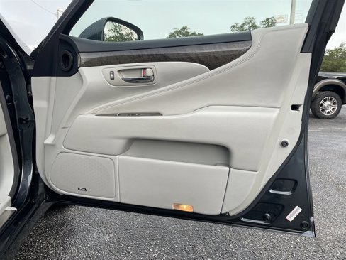Used 2008 Lexus LS 460 image 36
