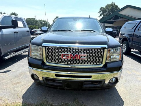 Used 2011 GMC Sierra 1500 SLE image 2