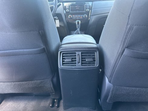 Used 2019 Nissan Rogue S w/ Special Edition Package image 29