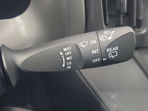 Used 2017 Toyota RAV4 LE image 27