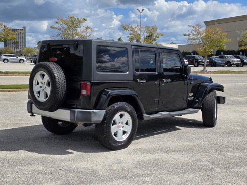 Used 2012 Jeep Wrangler Unlimited Sahara image 5