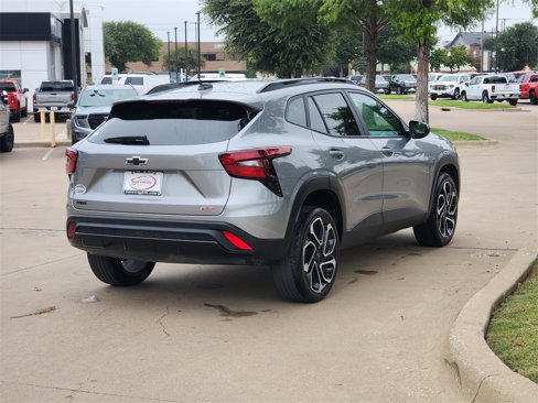 Used 2025 Chevrolet Trax RS image 7