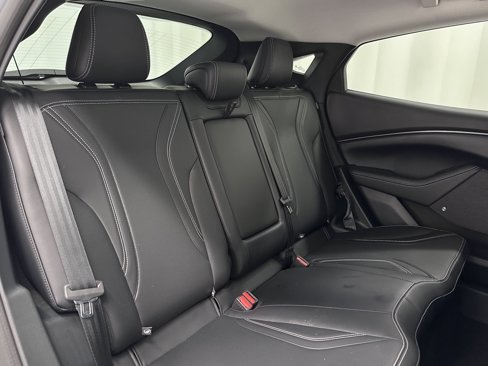 Used 2022 Ford Mustang Mach-E Premium image 21