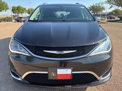 Used 2019 Chrysler Pacifica Limited image 10
