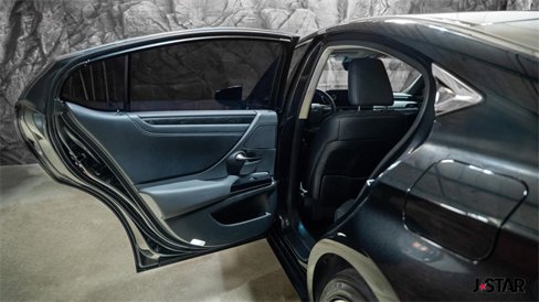 Used 2022 Lexus ES 300h w/ Premium Package image 12