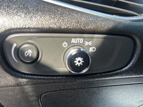 Used 2016 Chevrolet Malibu LT image 19