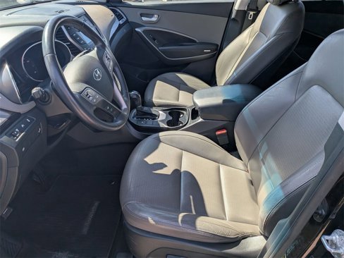 Used 2014 Hyundai Santa Fe GLS image 12