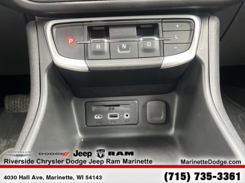 Used 2022 GMC Terrain SLT w/ LPO, Floor Liner Package image 17