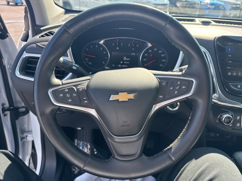 Used 2023 Chevrolet Equinox Premier image 13