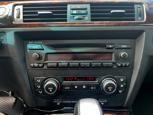 Used 2007 BMW 328xi Sedan image 16