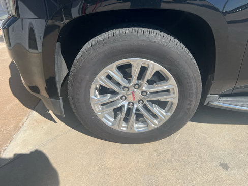 Used 2017 GMC Yukon SLT image 14