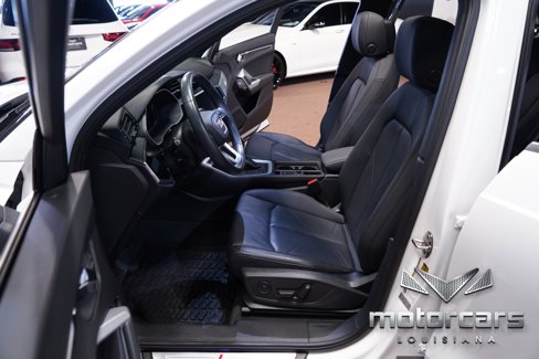 Used 2020 Audi Q3 2.0T Premium image 27