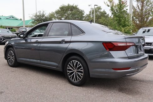 Certified 2020 Volkswagen Jetta SE w/ SE Cold Weather Package image 5