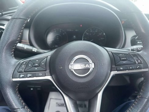 Used 2023 Nissan Kicks SR image 10