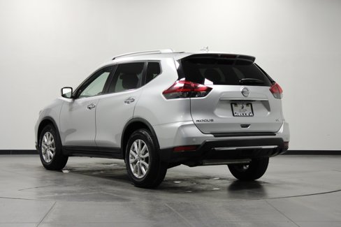 Used 2020 Nissan Rogue SV image 6