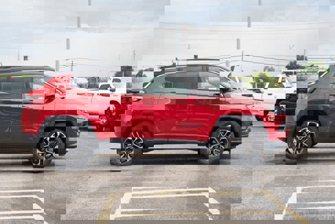 Used 2023 Jeep Compass Limited image 6
