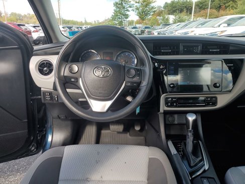 Used 2017 Toyota Corolla LE image 13