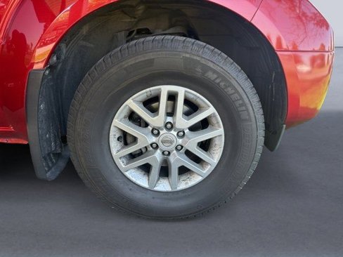 Used 2015 Nissan Frontier SV image 14