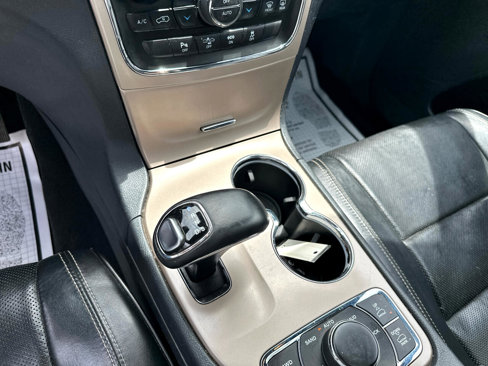 Used 2015 Jeep Grand Cherokee Overland w/ Advanced Technology Group image 13