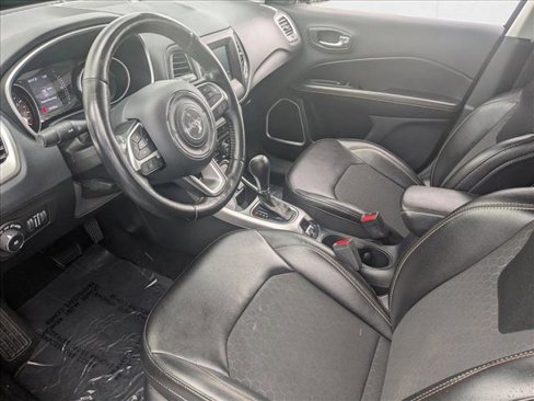Used 2020 Jeep Compass Latitude w/ Cold Weather Group image 10