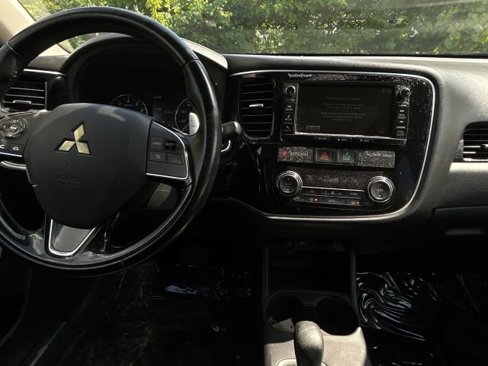 Used 2016 Mitsubishi Outlander GT image 23