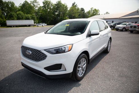 Used 2024 Ford Edge SEL image 7