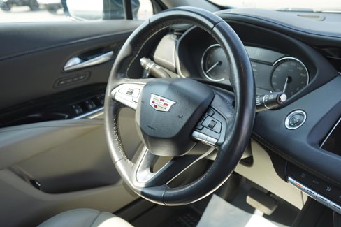 Used 2022 Cadillac XT4 Premium Luxury w/ Safety Alert Package image 27