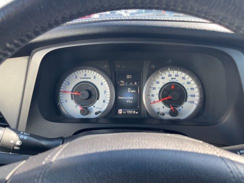 Used 2017 Toyota Sienna SE image 18