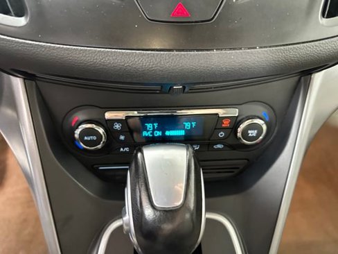 Used 2015 Ford C-MAX SE image 23