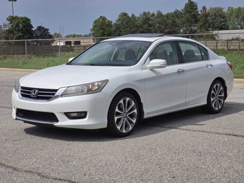 Used 2014 Honda Accord Touring image 3
